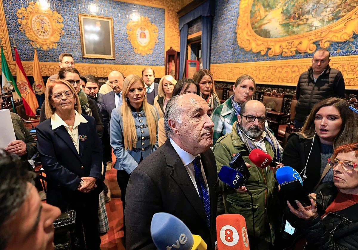 El PP de Cádiz se descuelga del alcalde de Algeciras y piensa ya en otro candidato: «El señor Landaluce está fuera del partido»