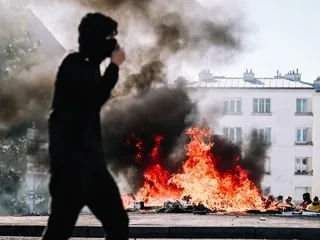 Violences du 17 octobre : «il y aura avant et un après », selon le politologue Bruno Cautrès