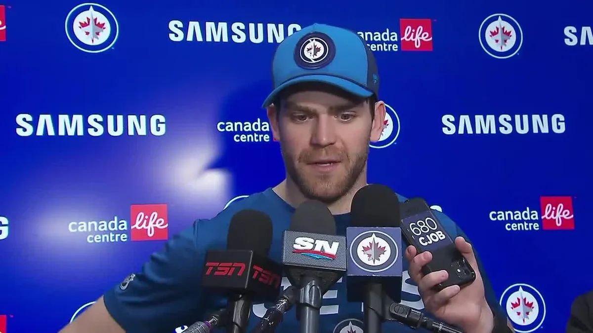 ‘There’s gonna have to be conversations’: Lowry on potential Hellebuyck return