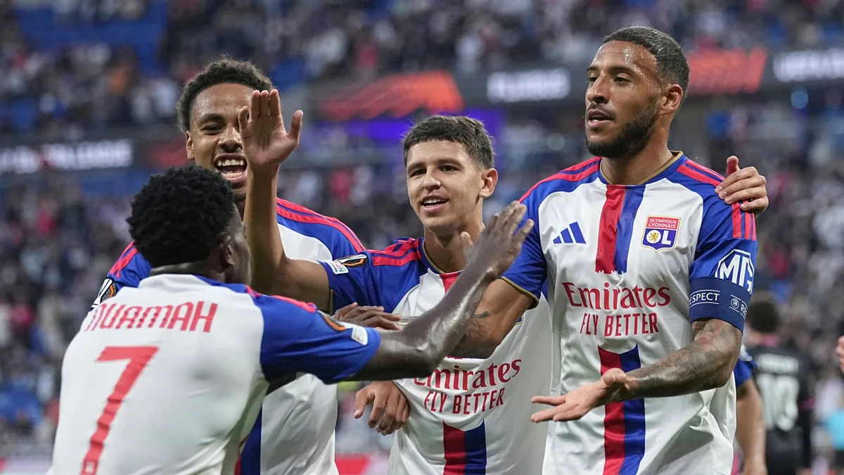 Europa League LIVE! Torreense take shock lead vs Sunderland, Palace behind at Lyon