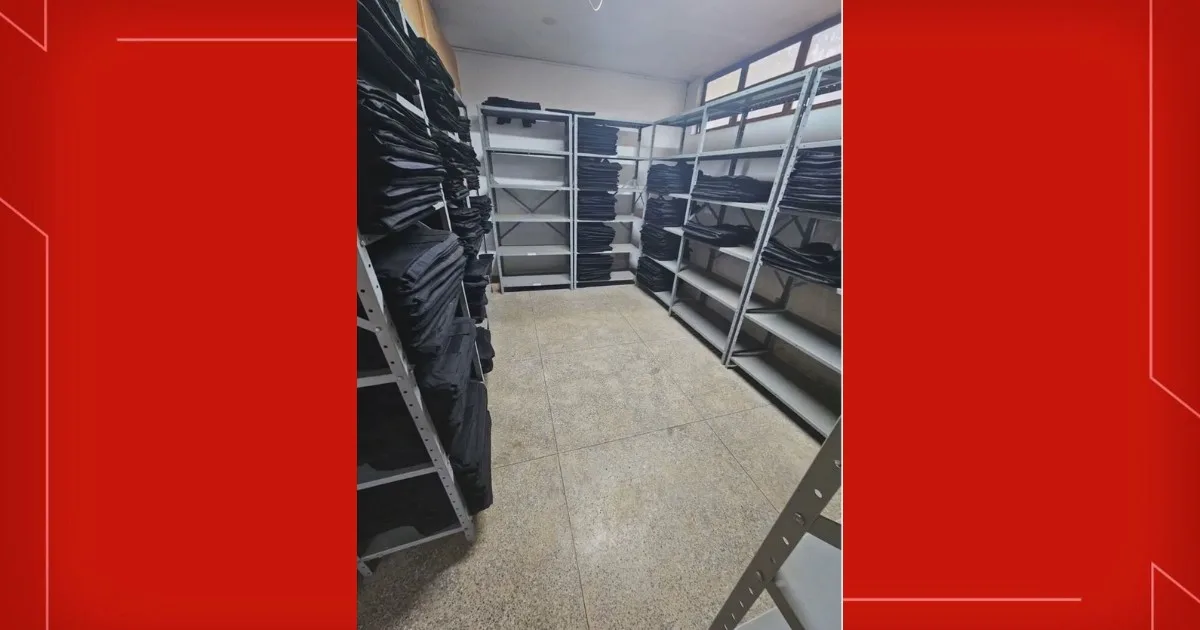 Polícia prende suspeitos de furtar 36 coletes à prova de balas do Detran em Brasília