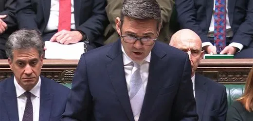 Großbritannien: Andy Burnham hält Vorfall an Militärbasis für »fast sicher« von Iran gesteuert