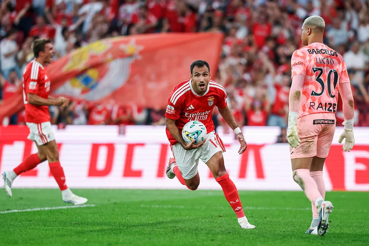 Benfica bate Gil Vicente com bis de Pavlidis e show de Prestianni em reviravolta