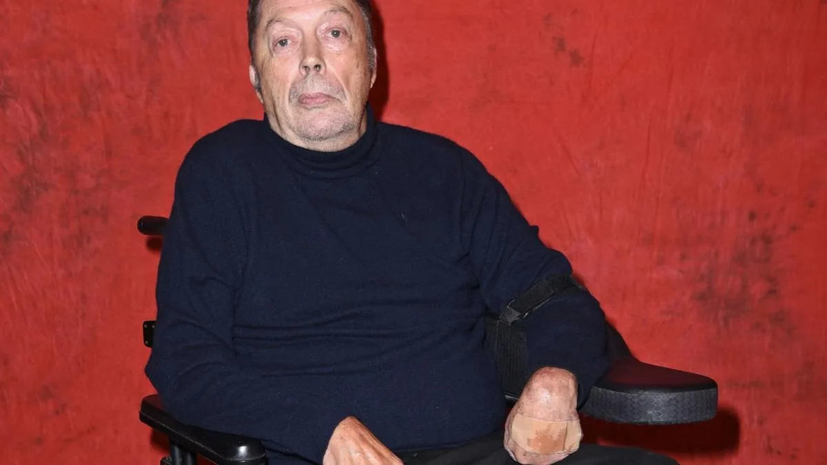 Tim Curry was 'struggling so very much' emotionally before his death