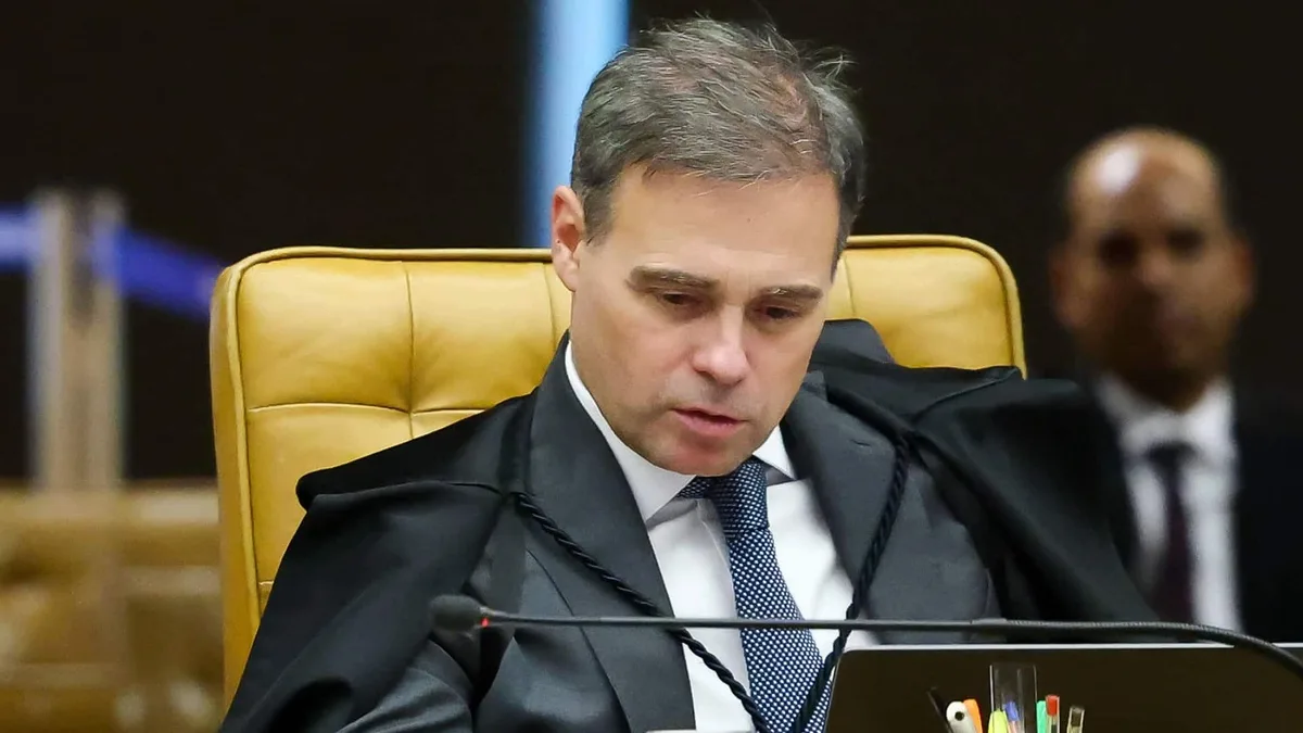 Pastores questionam André Mendonça por exercer funções no Supremo e na Igreja