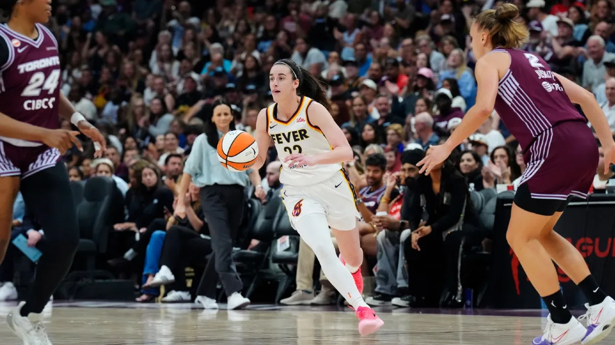 Tempo fall to Clark, Fever for 11th straight loss