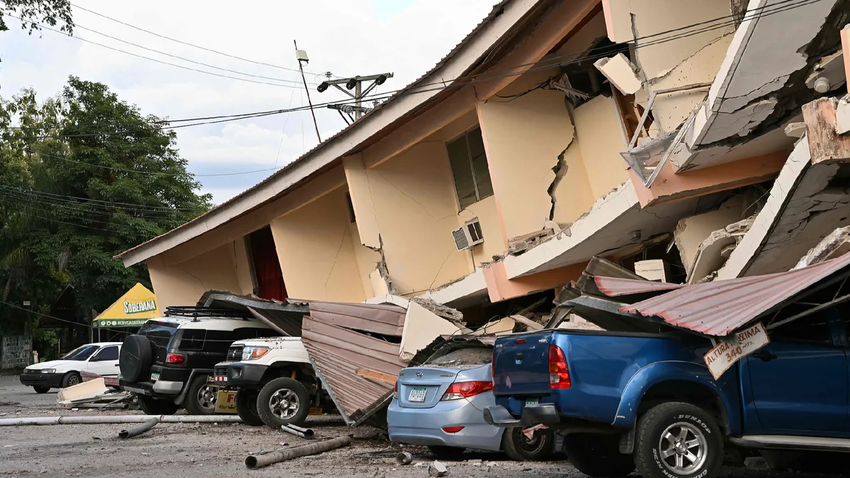 Strong quake, aftershocks rattle Panama as officials activate response