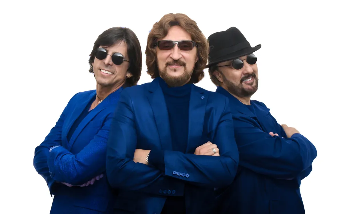 Bee Gees Alive reúne gerações e esgota ingressos em Salvador