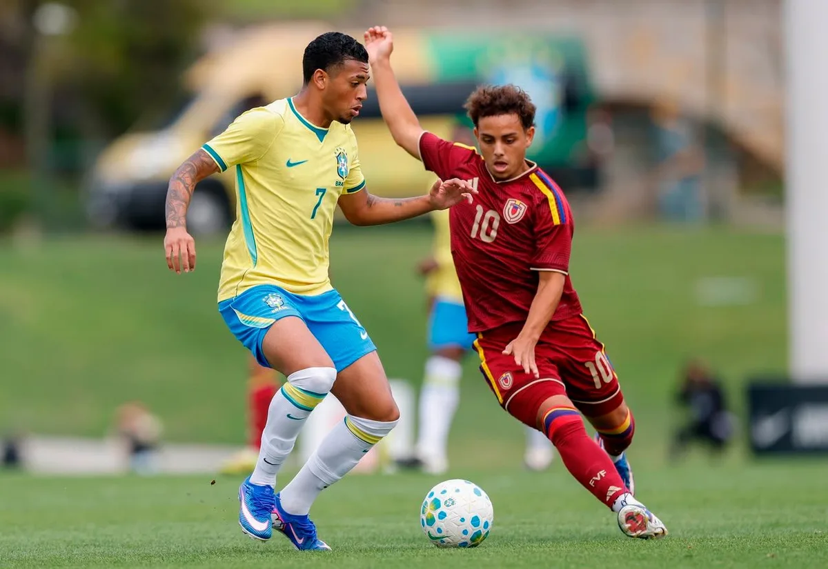 Jóia do Bahia brilha, dá assistência e marca gol em jogo do Brasil