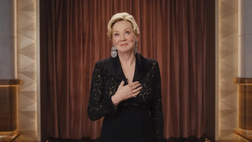 Emmy Awards 2026 | Jean Smart leva o prêmio de Melhor Atriz em Série de Comédia por ‘Hacks’