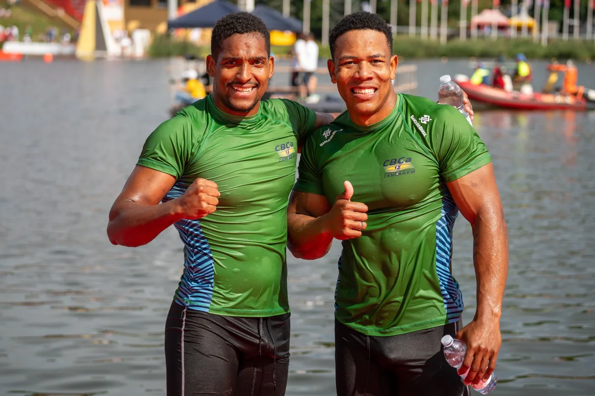 Brasil conquista prata no Mundial de Canoagem Velocidade com Jacky e Gabriel