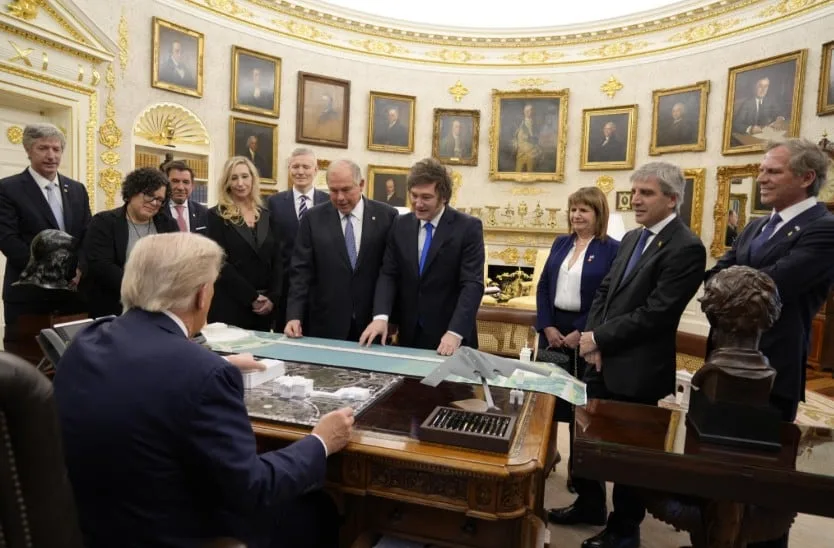 Malvinas y petróleo: la apuesta de Milei con Trump que choca con Londres y dispara alertas en China y Brasil