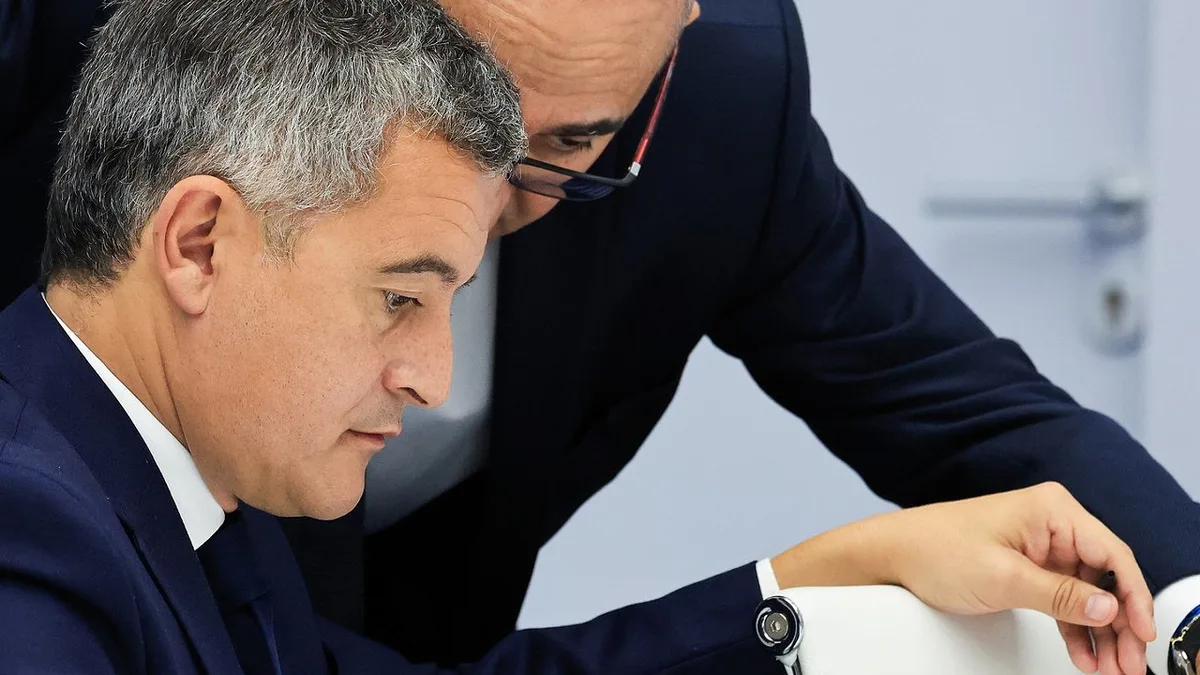 França. Ministro admite perda de controlo policial