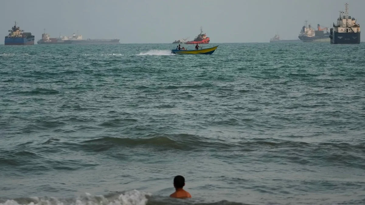 Iran says it will announce new Strait of Hormuz 'exclusion zone'