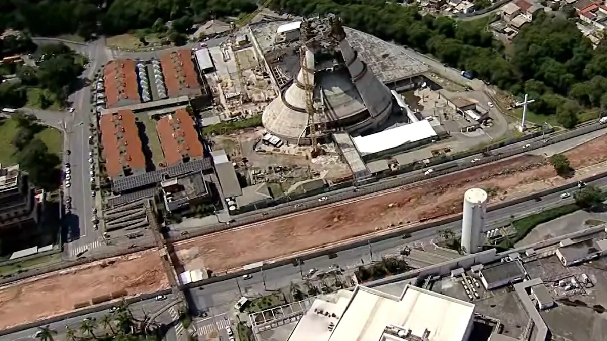 Avenida Cristiano Machado terá interdições noturnas por 20 dias para obras de trincheira; confira rotas alternativas