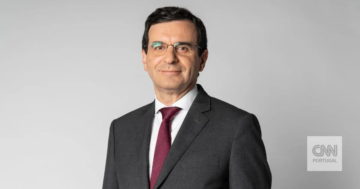 "Este Governo está há dois anos em função e parece que já está há demasiado tempo"