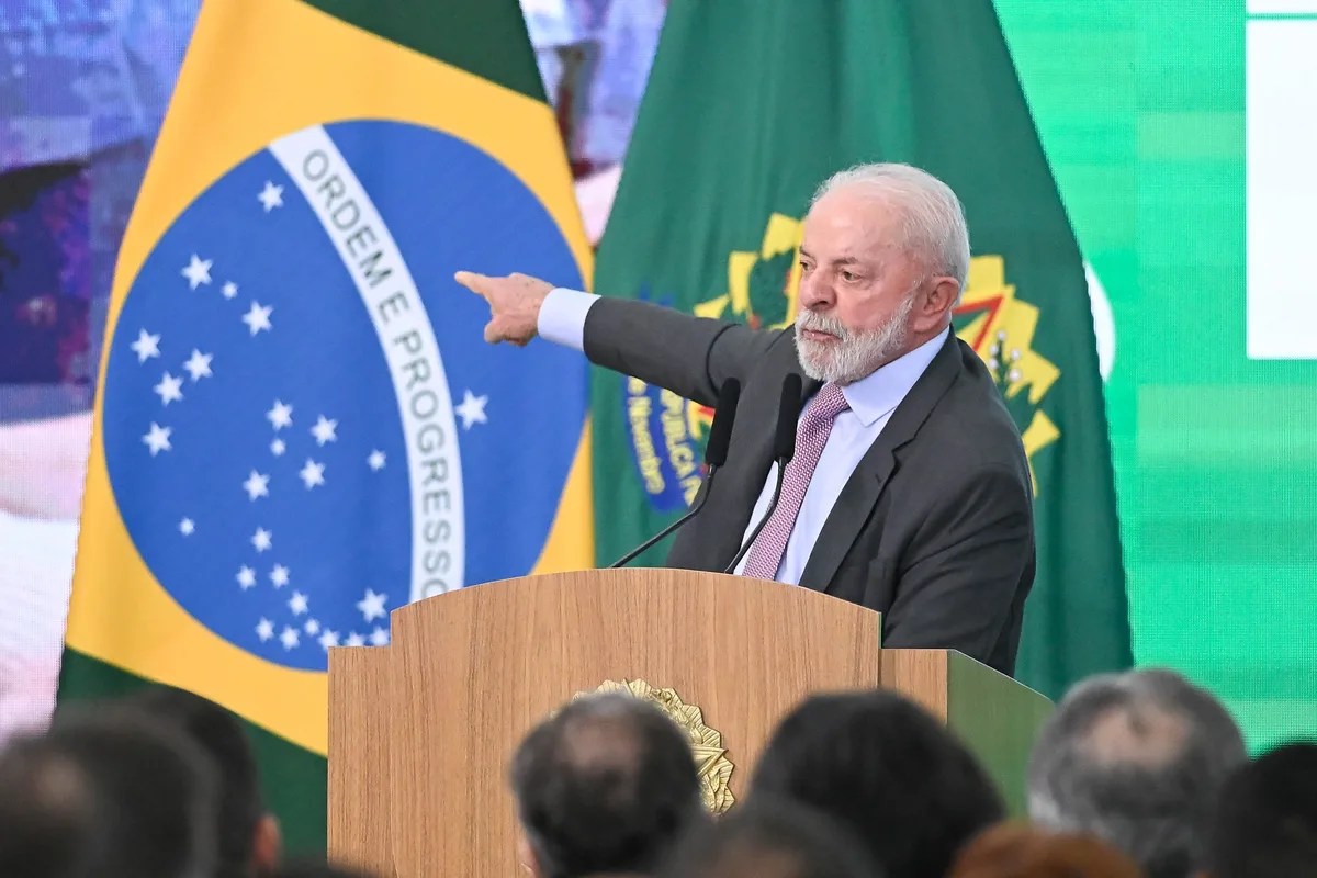 Governo indica petista para presidir comissão da MP das Blusinhas