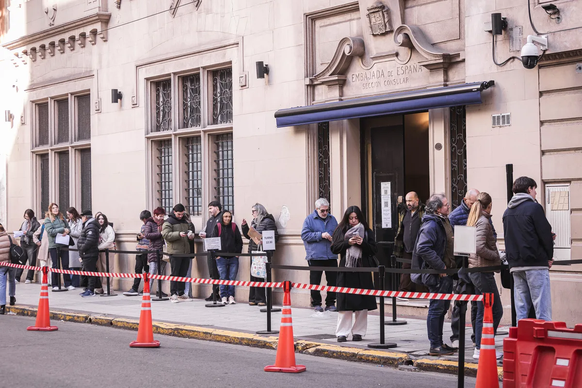 El Gobierno pide al Supremo que permita votar el 29-N a quienes no han acreditado ser nietos de exiliados