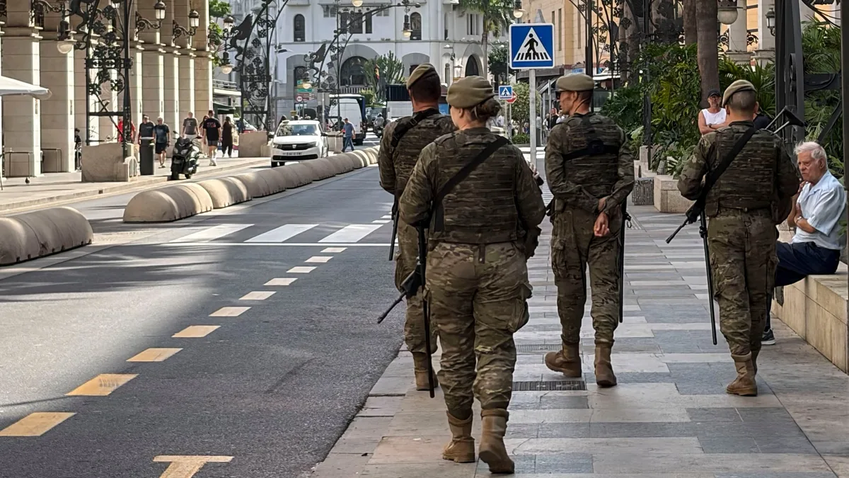 Defensa remite al juzgado audios de supuestos militares que se jactan de golpear a inmigrantes