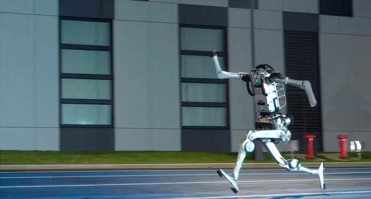 Unitree revela un robot humanoide que es capaz de correr más rápido que Usain Bolt