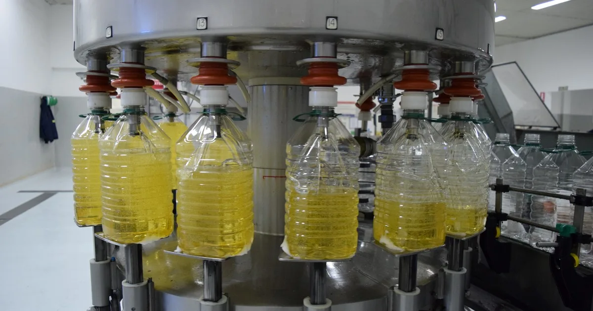 El precio internacional del aceite de girasol sigue un 50% por encima del promedio de la última década y sostiene el salto exportador argentino