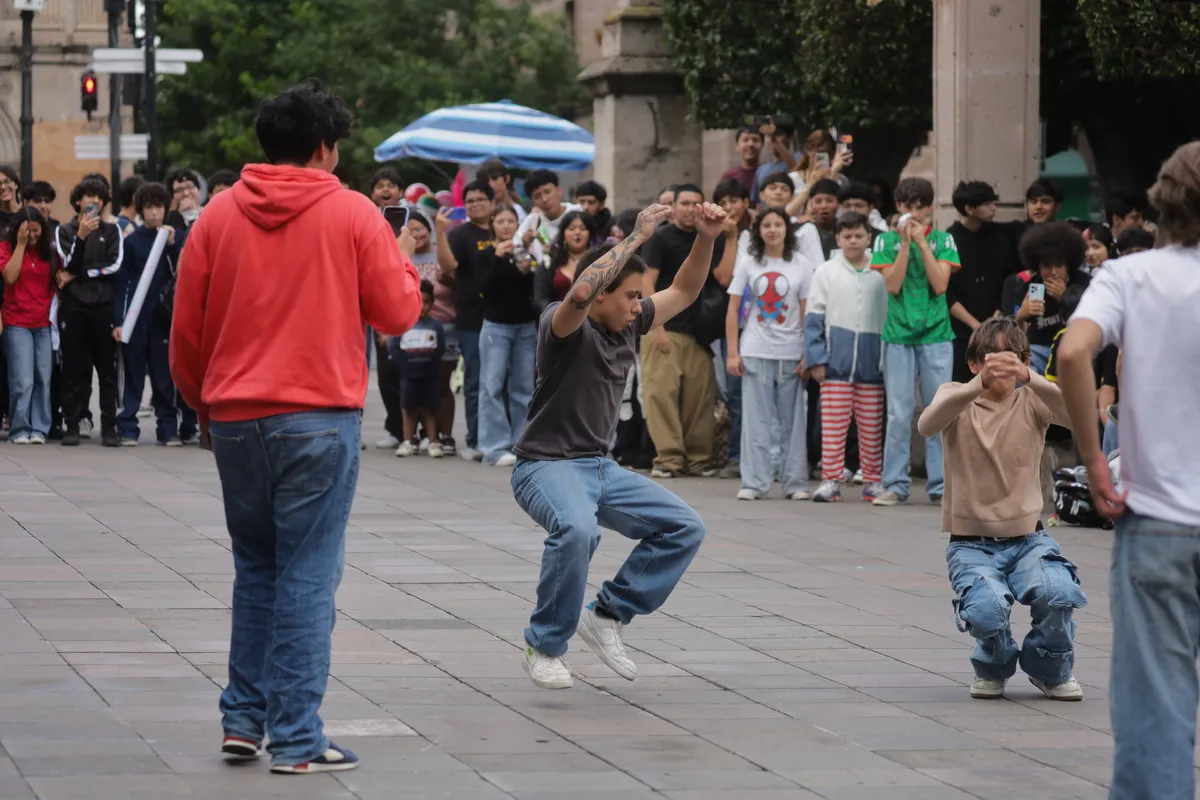 Antes de farmear aura, se cazaron Pokémon: así salta a la calle la cultura digital