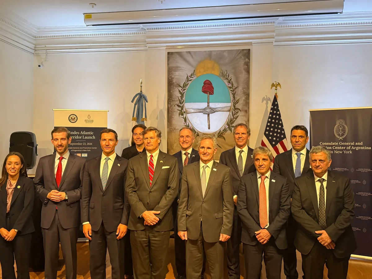 EE.UU. y la Argentina lanzan el Corredor Andes-Atlántico para financiar obras de energía, minería y transporte