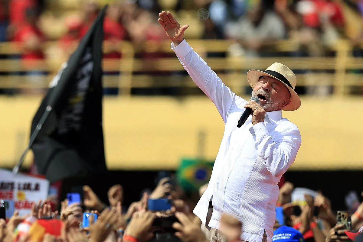 “A mim, não preocupa a dívida pública”, afirma Lula