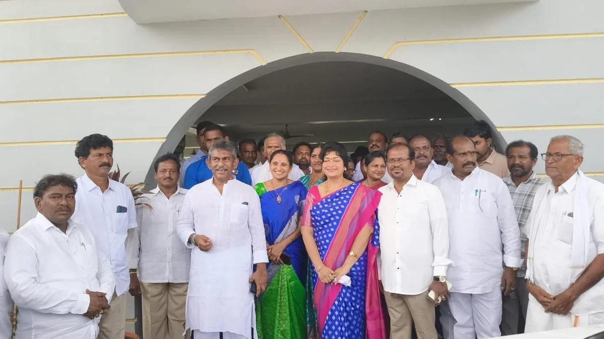 Nedurumalli Ram Kumar vows to gift Venkatagiri municipality to Jagan