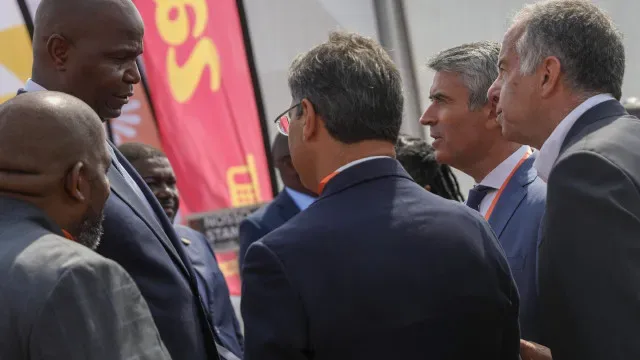 PS promete ser "baluarte" dos moçambicanos que procuram Portugal