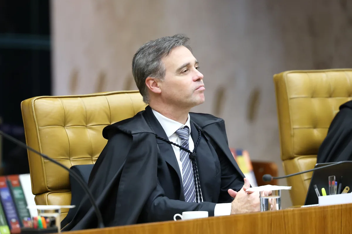 Mendonça dá 24 horas para X explicar filtro eleitoral