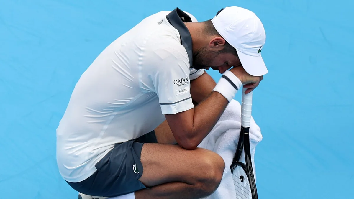 Djokovic struggles with heat in Cincinnati as Wimbledon hero Fery returns