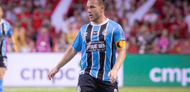 Bira: Santos precisa de lateral-direito, não de volante como Arthur