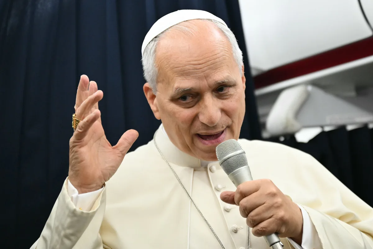 Cuántos años tiene el papa León XIV, intervenido ayer en Roma por un cáncer de pulmón
