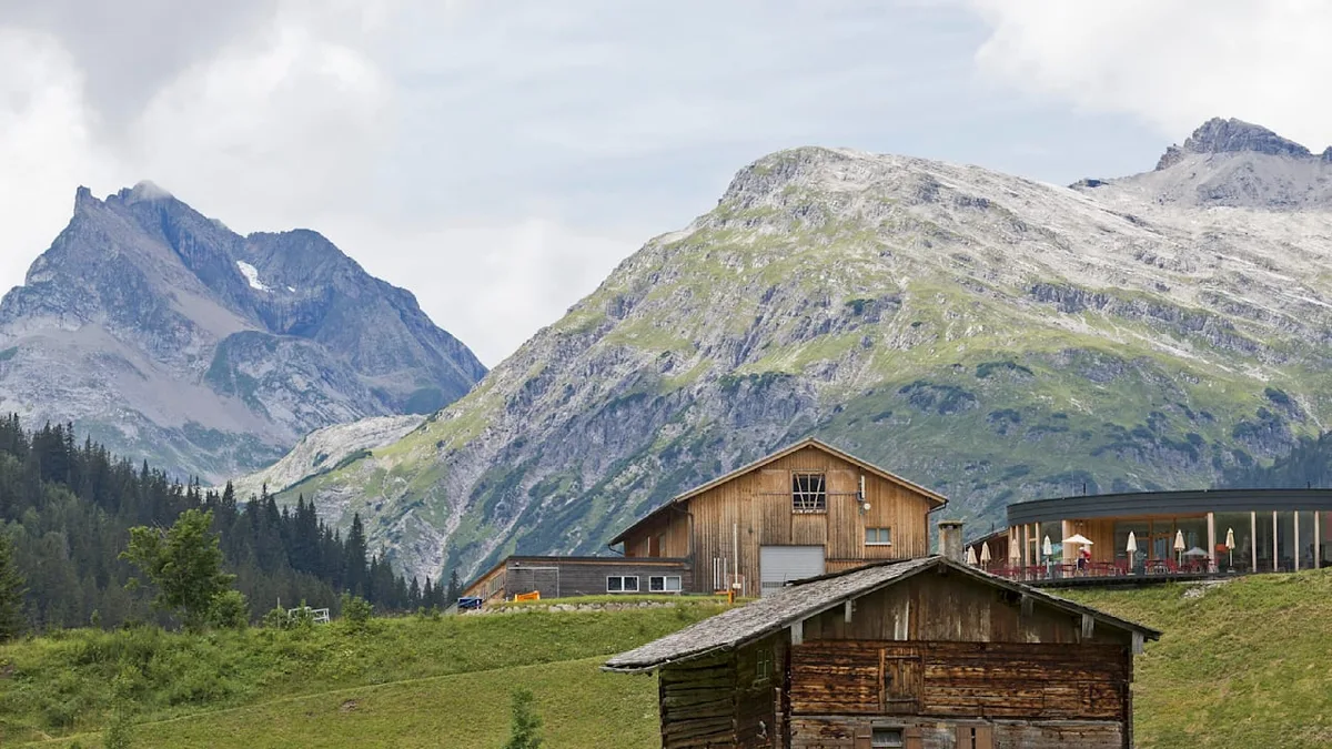Beim Abstieg - Deutscher (64) stürzt bei Bergtour in den Tod
