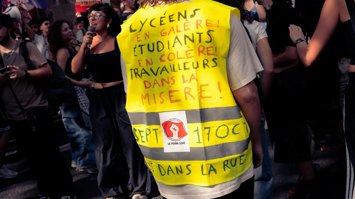 200.000 manifestants attendus, des personnalités politiques de gauche annoncées, appel au calme du président... À quoi s'attendre pour la journée de mobilisation du 17-Octobre