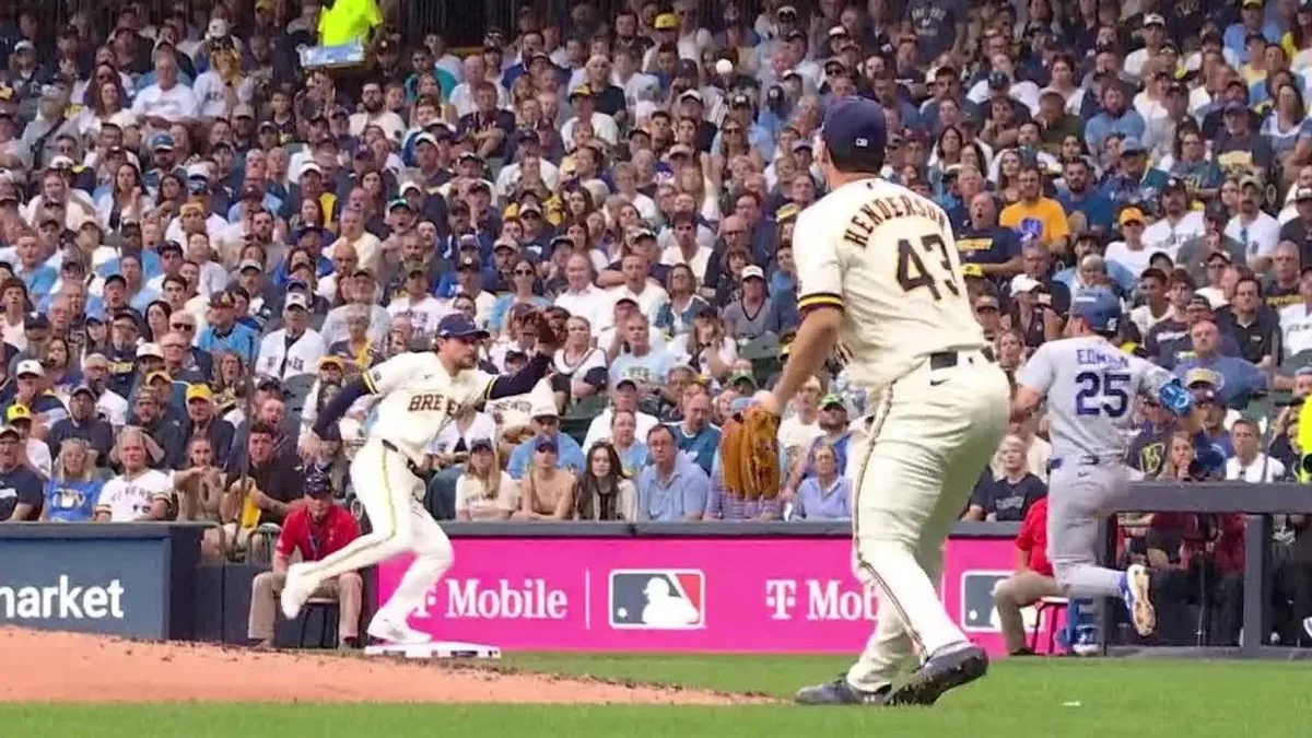 Dodgers take advantage of Henderson’s second error to tie Game 2 in fifth inning