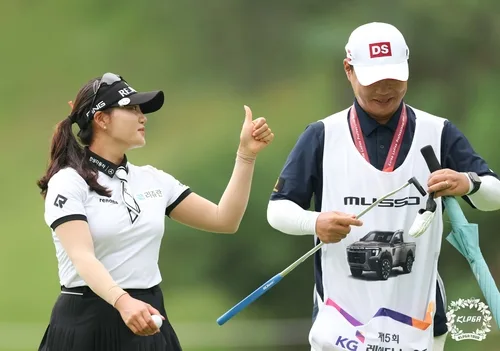노승희, 폭우 뚫고 KLPGA KG 레이디스 오픈 2R 단독 선두