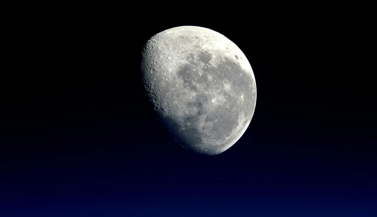 La NASA descubre más de 10.000 fallas en la Luna: un nuevo riesgo para las futuras misiones