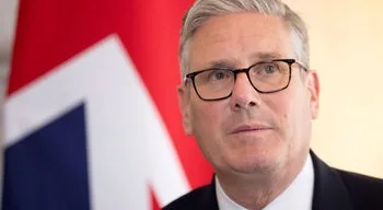 Antigo PM britânico Keir Starmer vai renunciar ao mandato de deputado