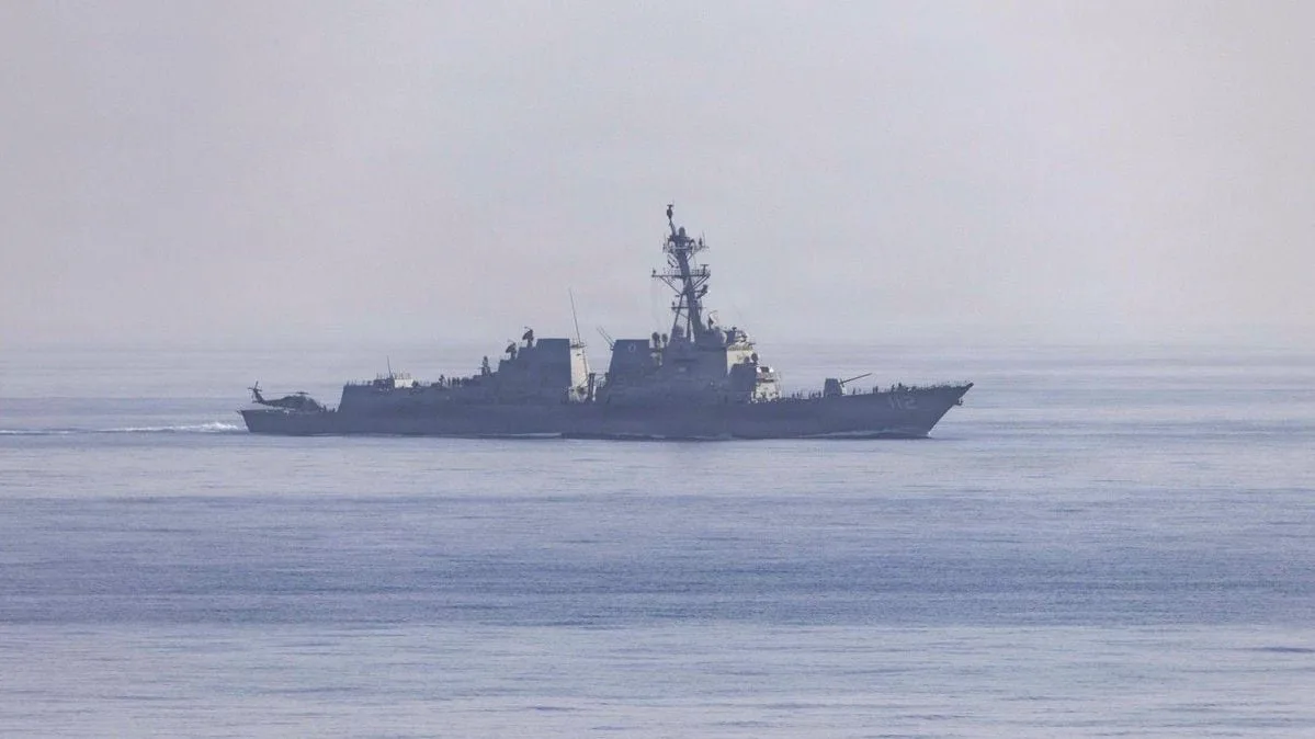 Alerta en Ormuz: Irán amenaza a 46 barcos y vuelve a poner en jaque una ruta clave del petróleo
