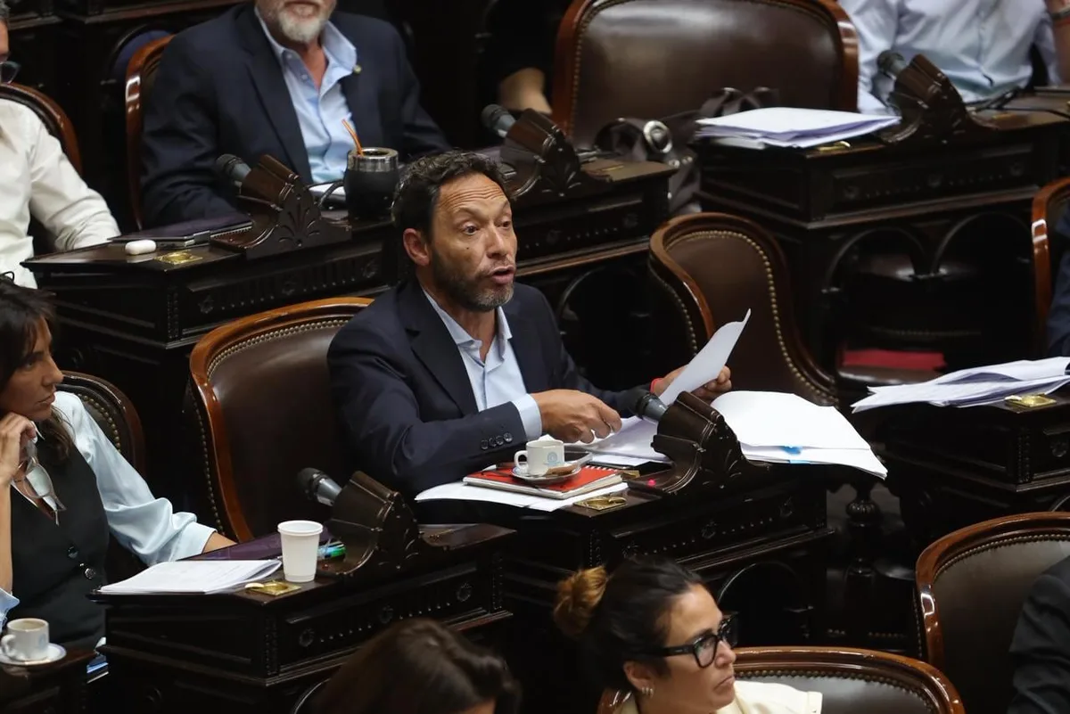 El diputado de la Coalición Cívica Maximiliano Ferraro denunció que utilizaron su nombre para redirigir a usuarios a una página de apuestas