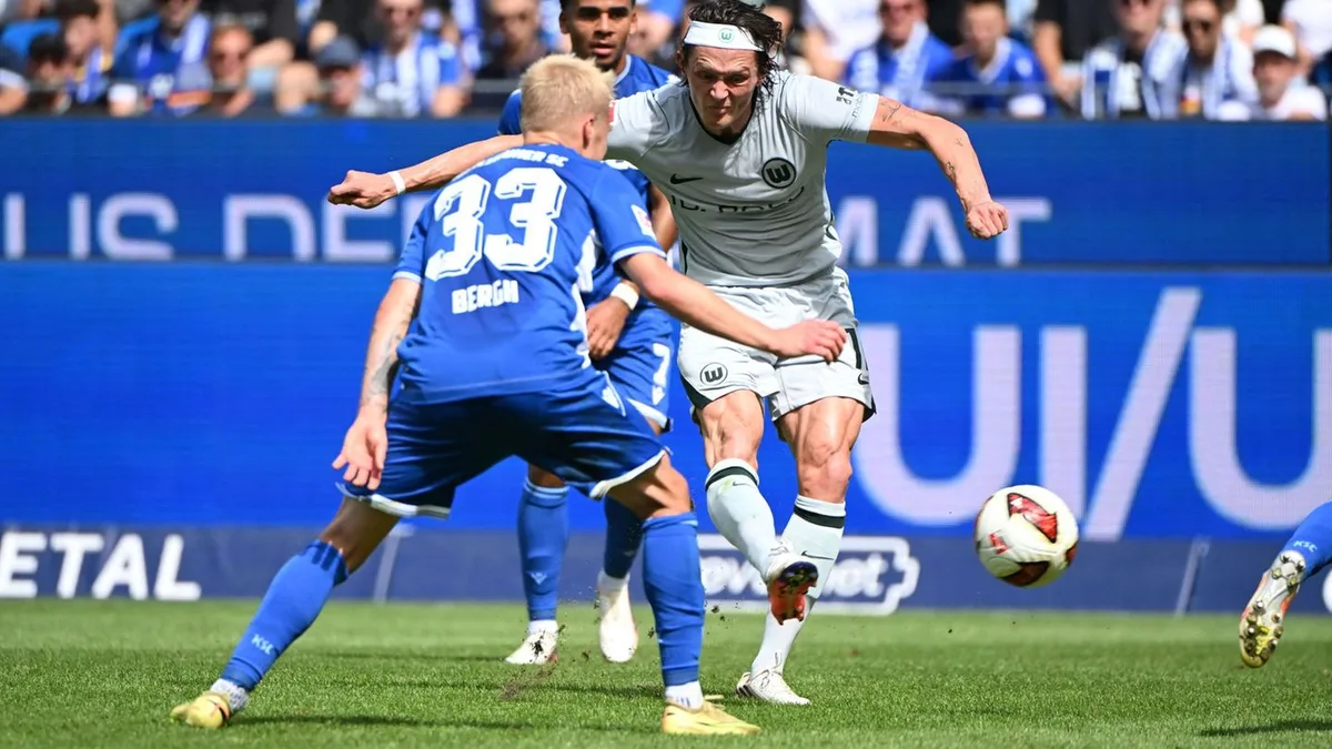 2. Fußball-Bundesliga: Traumtore im Wildpark: Wolfsburg gewinnt beim KSC klar
