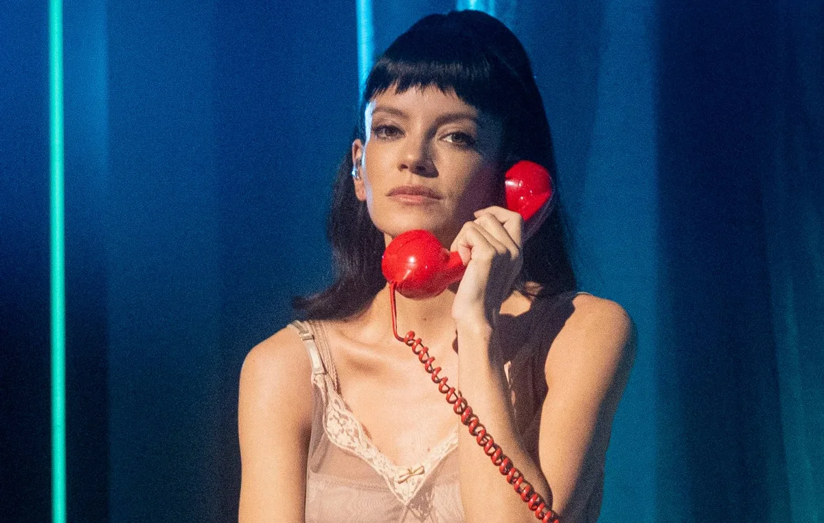 Lily Allen responds to critics of her lack of audience interaction on ‘West End Girl’ tour