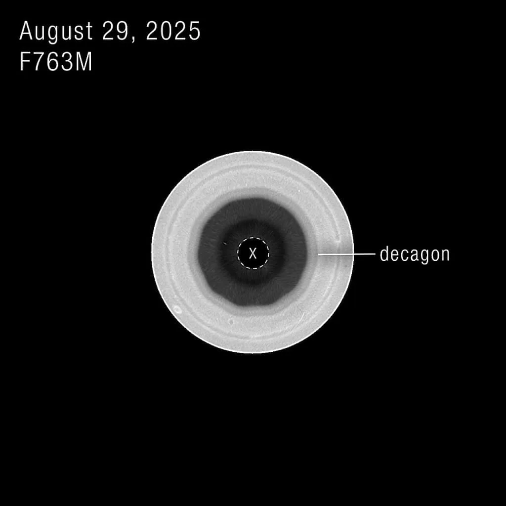 Este misterioso decágono descoberto pelo Hubble intriga astrônomos