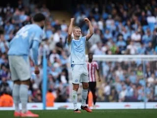 Premier League. Haaland et Cherki buteurs, triplé pour Brobbey : Manchester City gagne un match dingue face à Sunderland