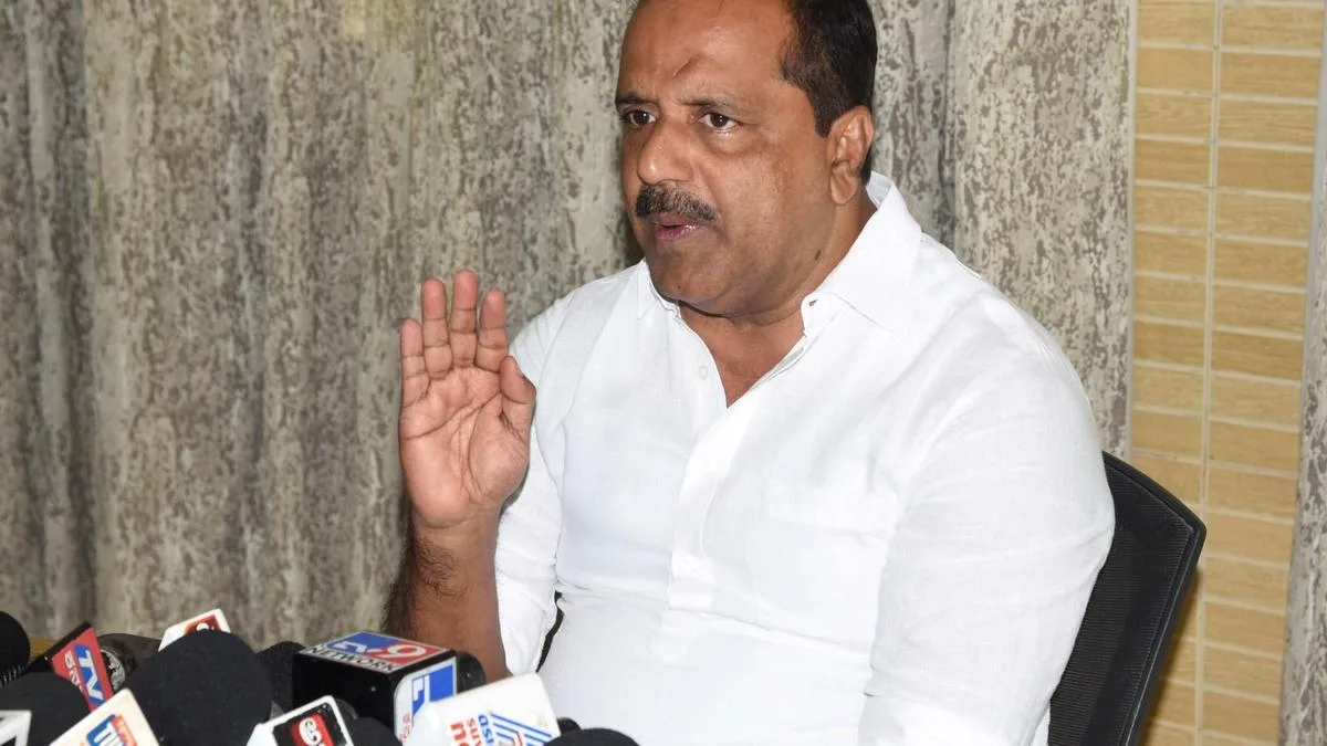 CBI investigation pendency does not bar Nagendra from Ministerial berth: Khader