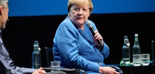 Angela Merkel fordert von Deutschland, »richtig für diese Demokratie zu kämpfen«