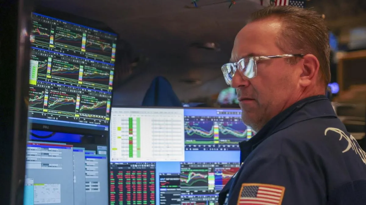 Wall St remains muted after Fed chair Warsh's speech