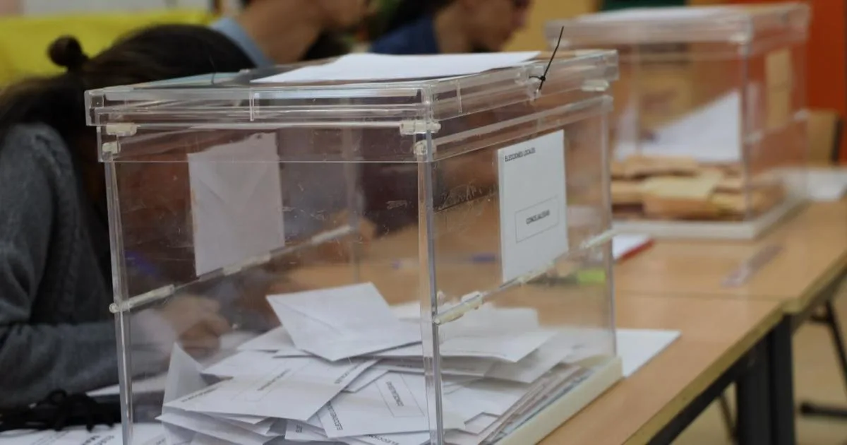 Dime a qué te dedicas y te diré a quién votas: los agricultores al PP, los militares a Vox y los pensionistas al PSOE